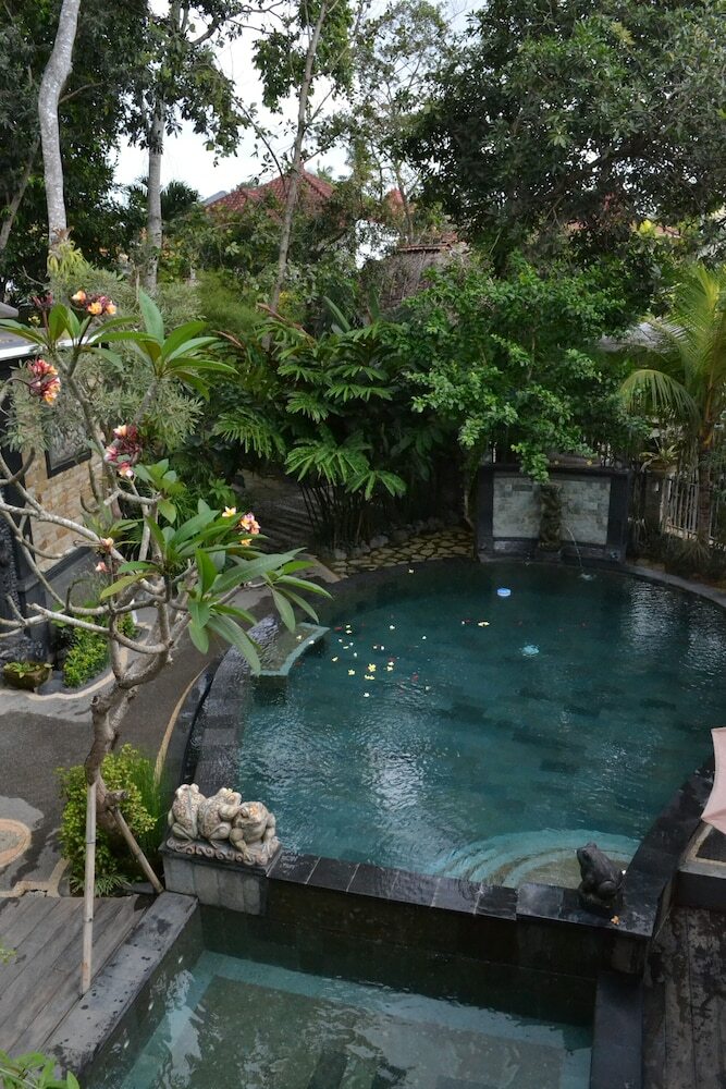 Hotel Kts Authentic Balinese Villas