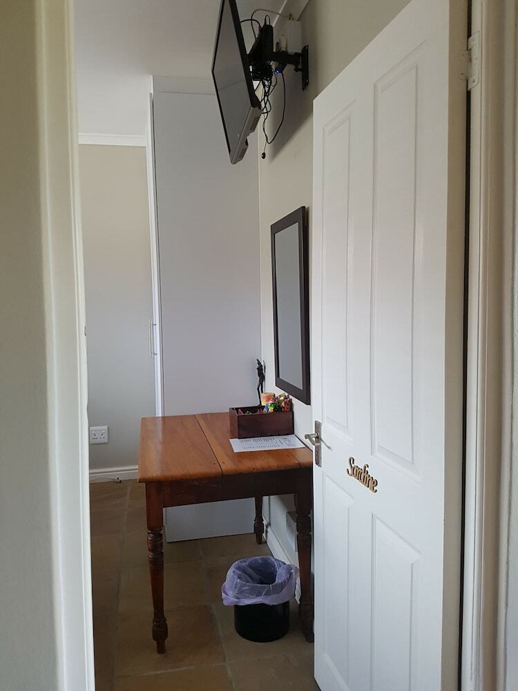 Hotel Melkbosch Guesthouse