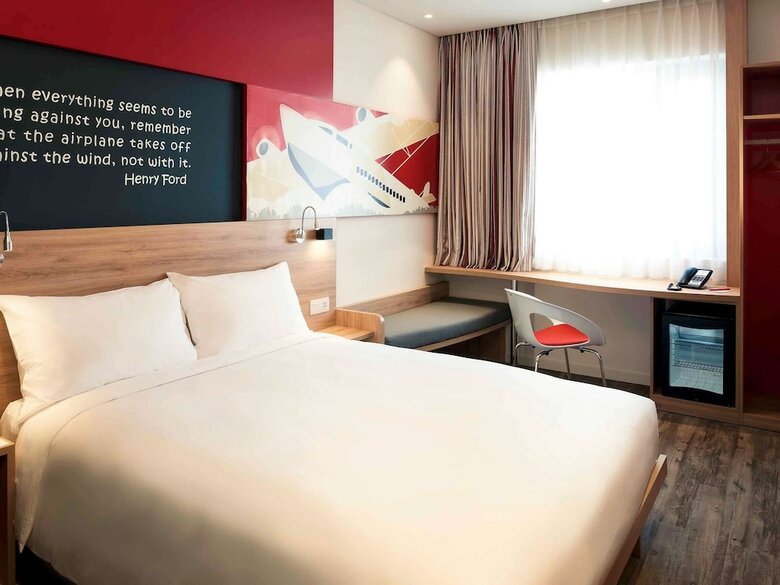 Hotel Ibis Saigon Airport