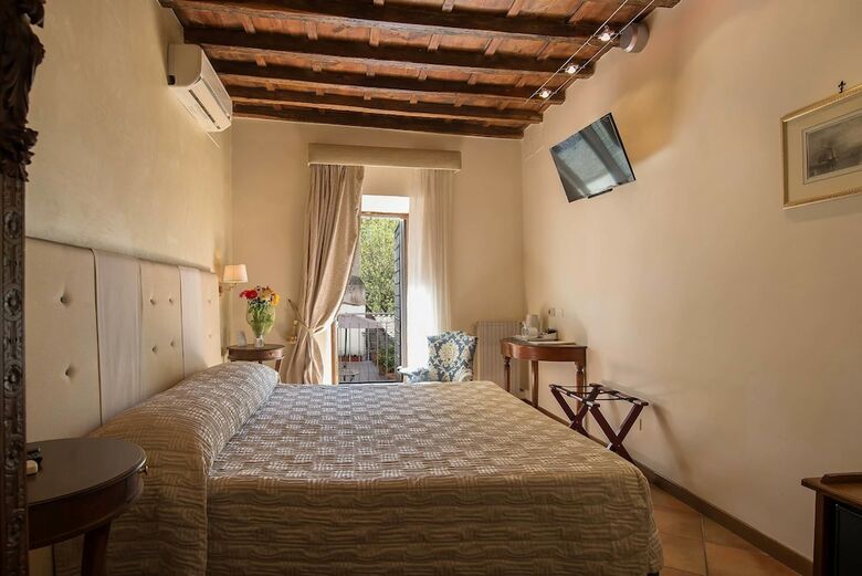 Hotel Relais Le Clarisse A Trastevere