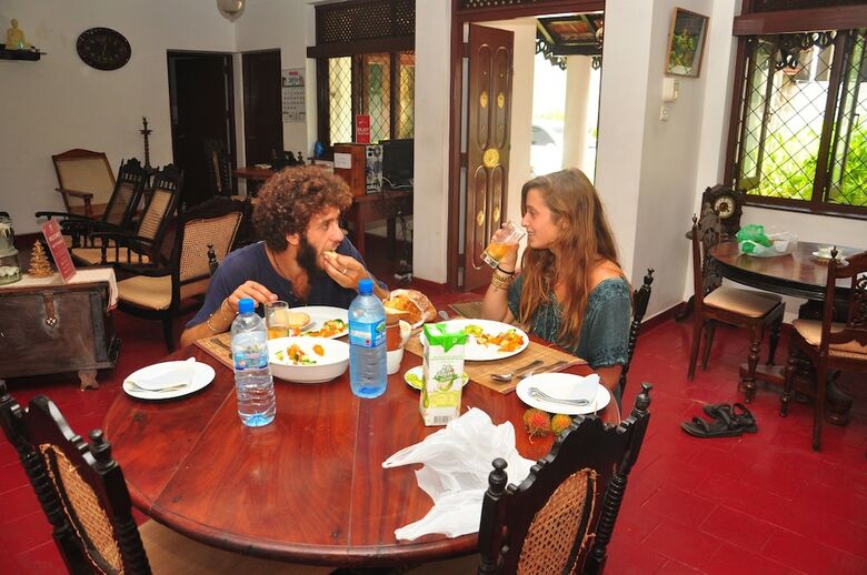 Hotel Blue Seas Tourist Guest House