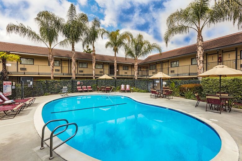 Motel Key Inn & Suites