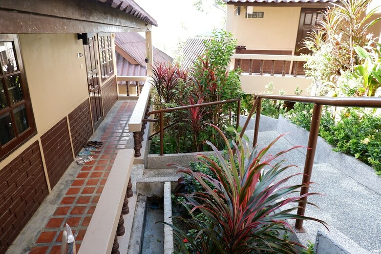 Kata Beachwalk Hotel And Bungalows