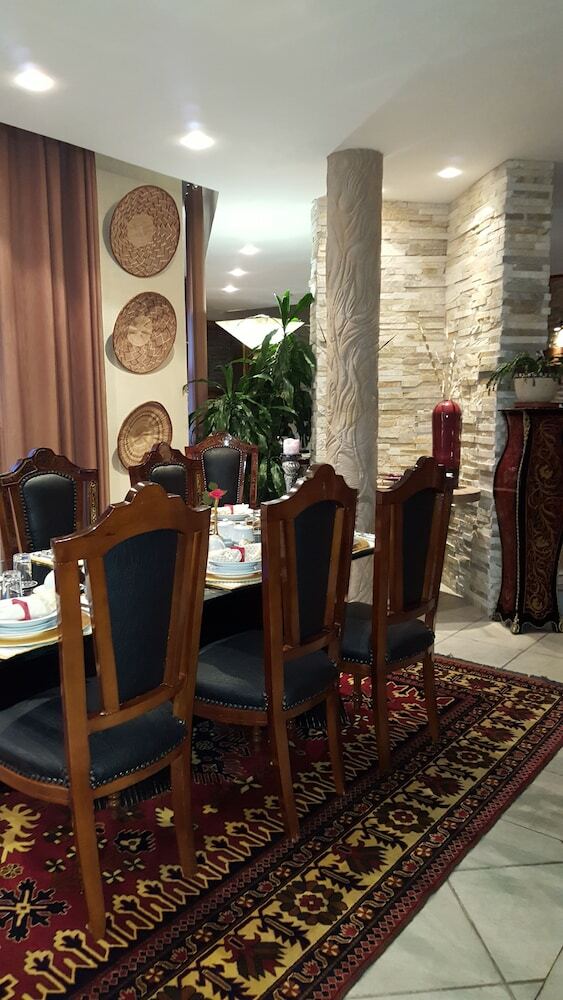 Hotel Kumbaya House