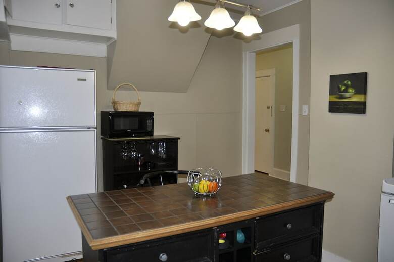 Apartamentos Moncton Suites - 81 Maple Street
