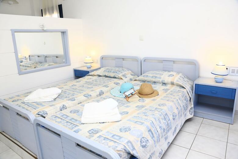 Aparthotel Artemis Apartments