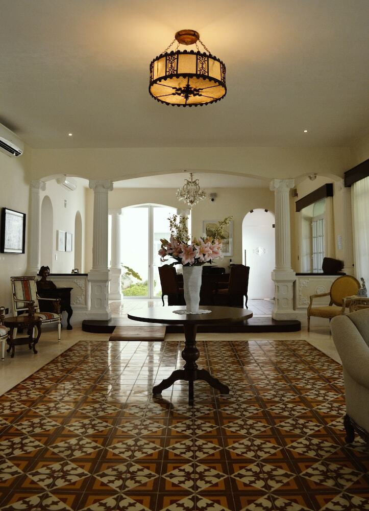 Delfina Boutique Hotel