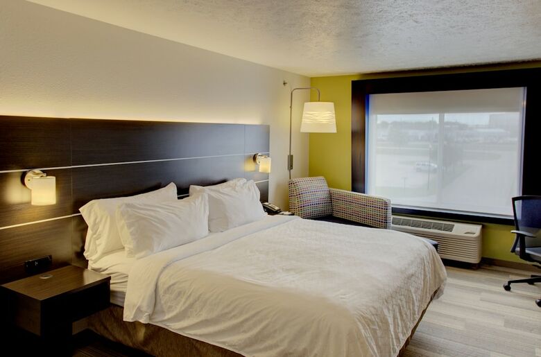 Holiday Inn Express Hotel & Suites Le Mars