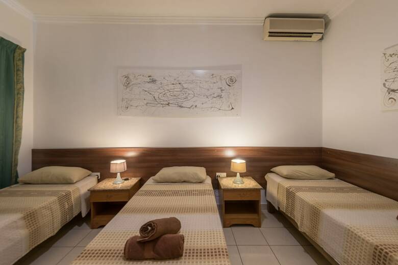 Spinola Bay Mansion Seafront Apartment