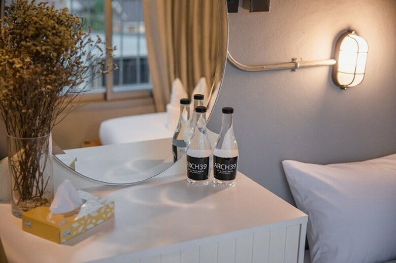 Hostal Arch39 Minimal Art & Craft Hotel