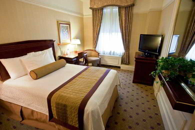 Wellington Hotel