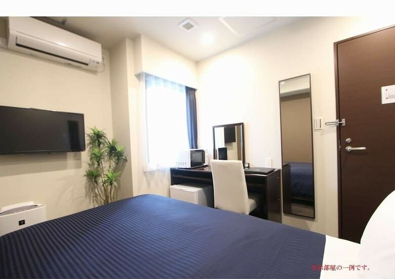 Hotel Livemax Umeda Douyama