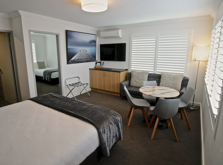 Quays Hotel