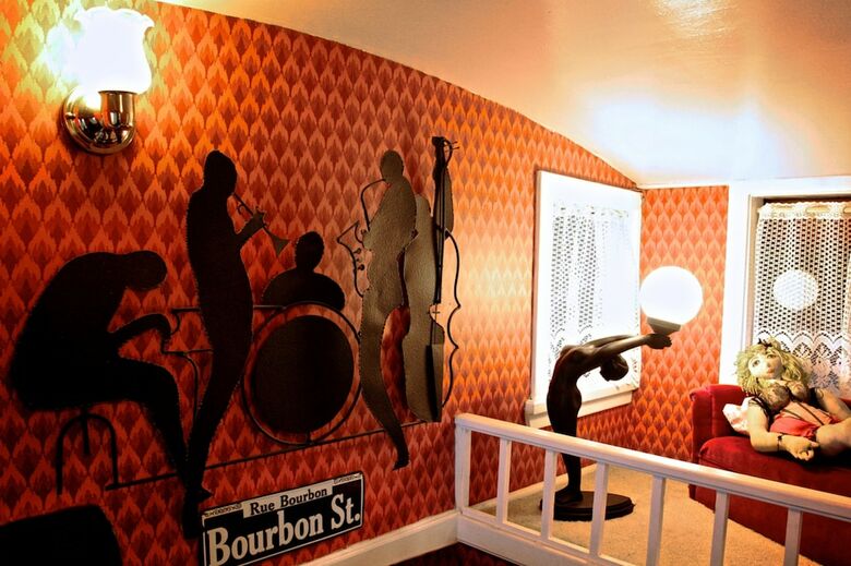 Featherbed Railroad Bed And Breakfast Resort