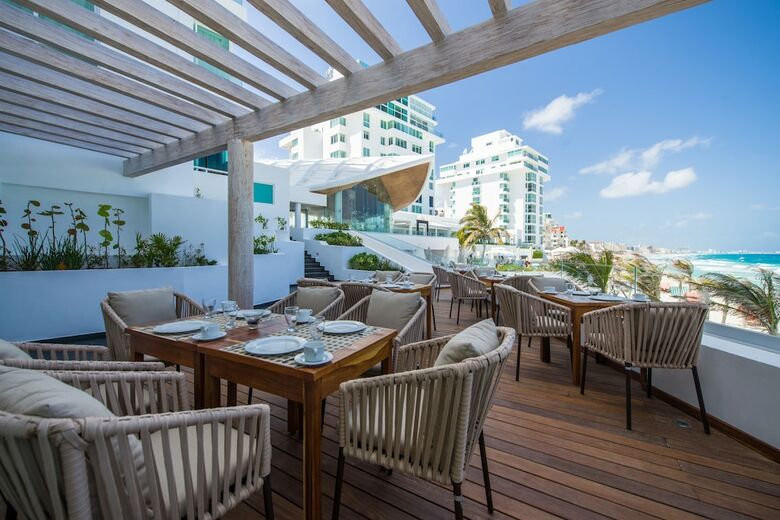 Hotel Oleo Cancun Playa All Inclusive Boutique Resort