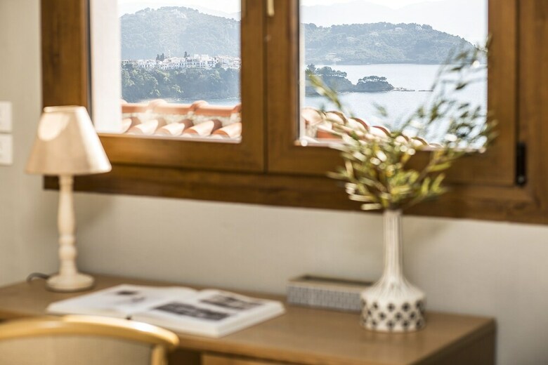 Hotel Fiorella Sea View