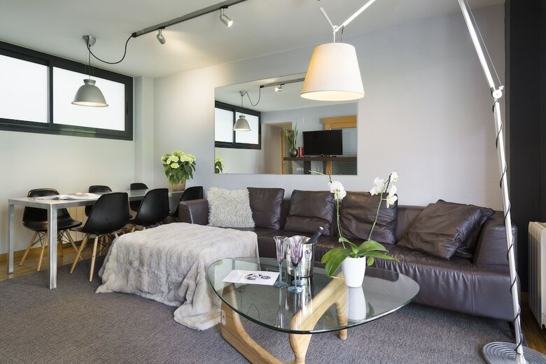 My Space Barcelona Executive Apartments Center