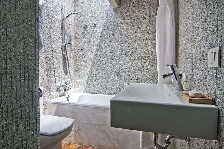 My Space Barcelona Executive Apartments Center