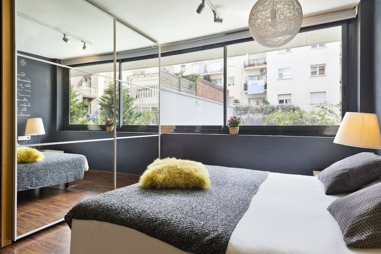 Apartamentos My Space Barcelona Private Pool Garden