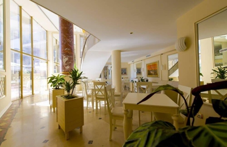 Hotel Golden Rainbow Vip Residence