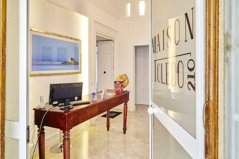 Bed & Breakfast Maison Toledo 210