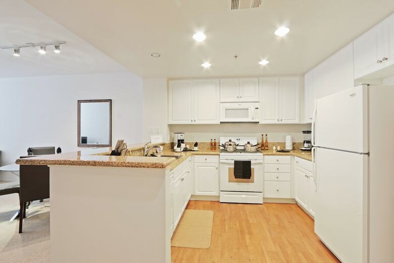 Apartamentos Global Luxury Suites At The Village