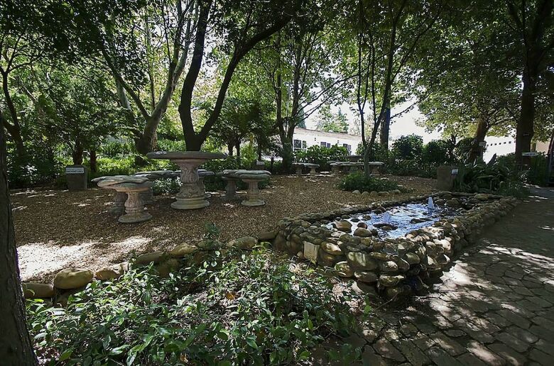 Bed & Breakfast Clos Malverne Wine Estate Accommodation