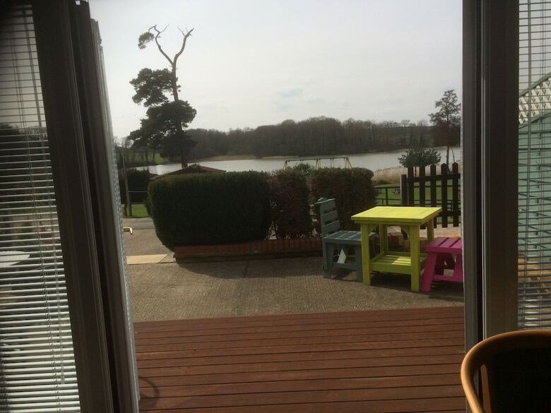 Hotel Gosfield Lake Resort