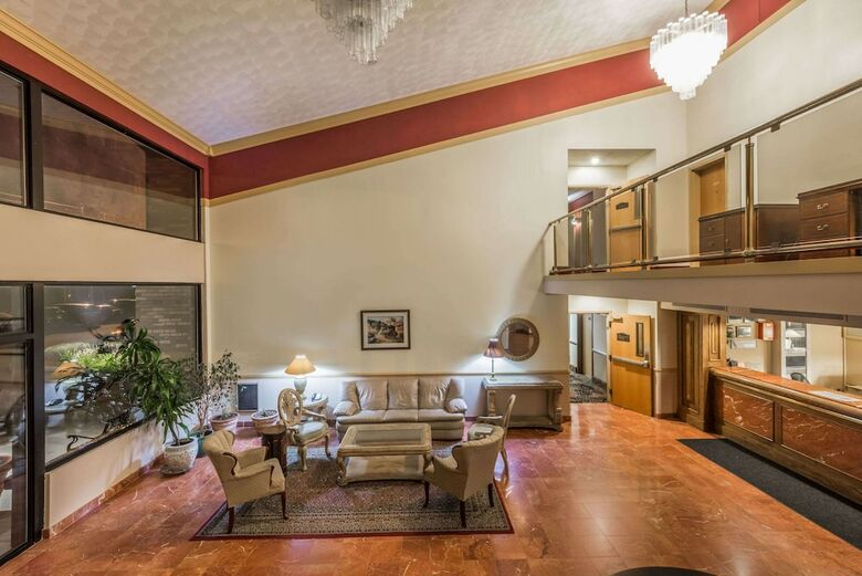Hotel Ramada By Wyndham Middletown Newport Area