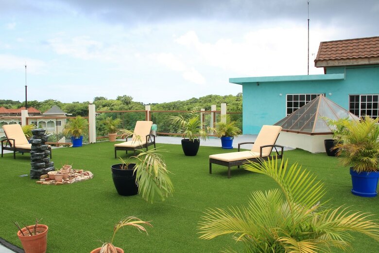 Hotel Negril Sky Blue Resorts