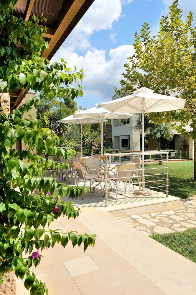 Aparthotel Polyastron Place Hotel & Spa