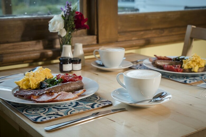 Ashdowns Of Dover Bed And Breakfast