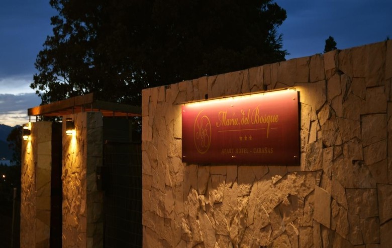 Lodge Maria Del Bosque Apart Hotel / Caba�as