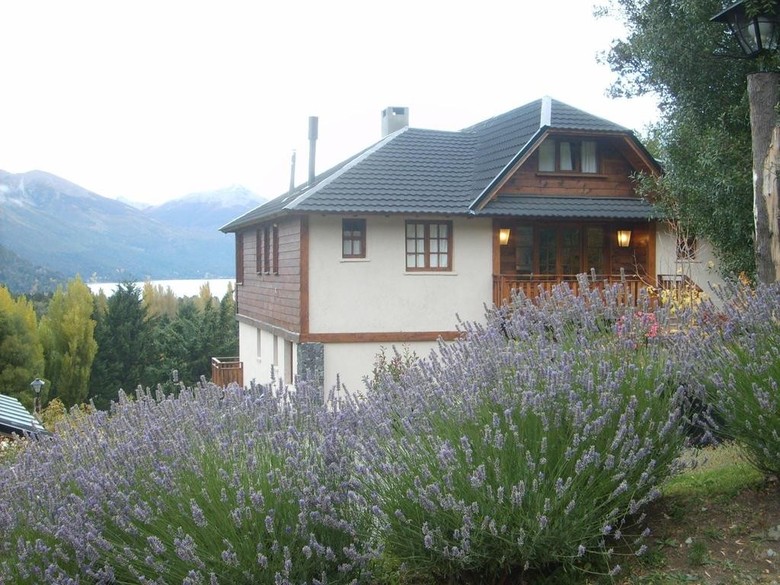 Lodge Arelauquen Bungalows & Suites