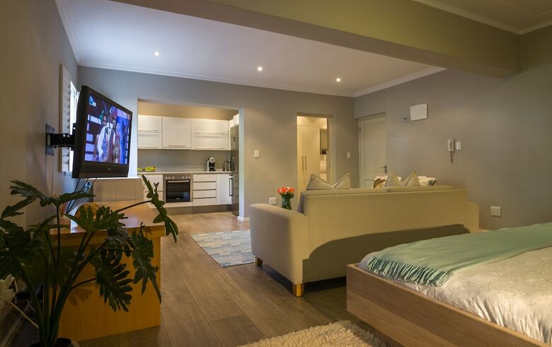 9 On Camp Apartments By Cape Summer Villas