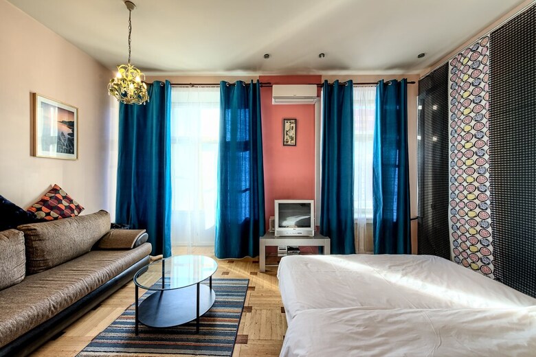 Hotel Oksanas Nevskiy 64