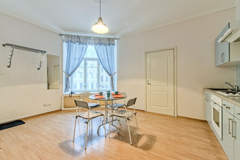 Hotel Oksanas Nevskiy 64