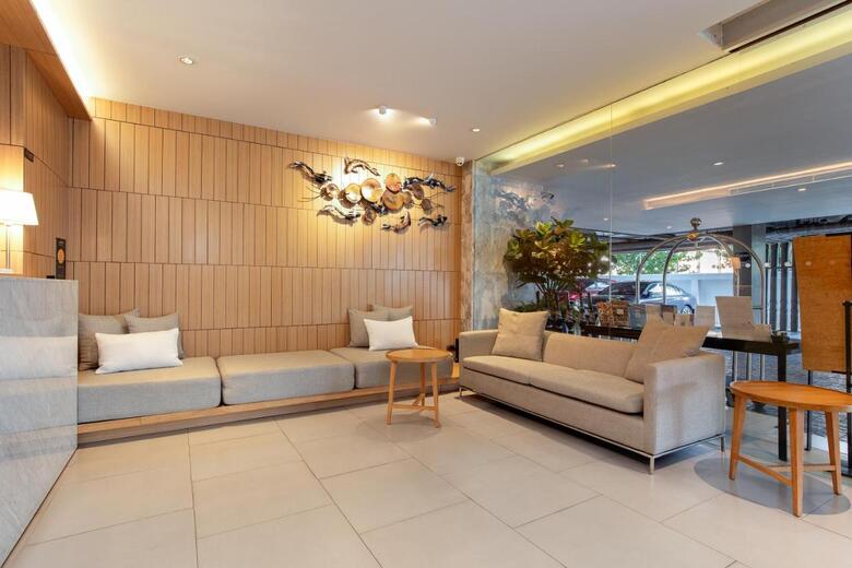 Hotel Naga Residence