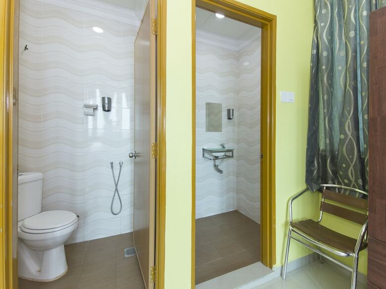 Oyes Saujana City Hotel