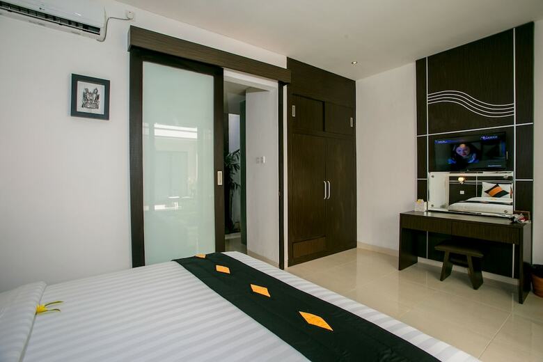 Hotel The Diana Suite Tuban