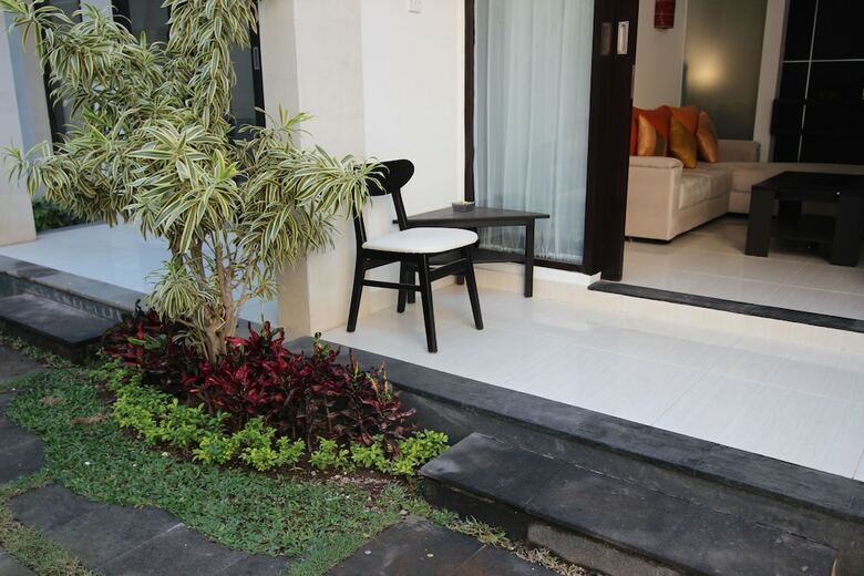 Hotel The Diana Suite Tuban