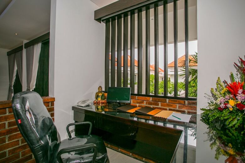 Hotel The Diana Suite Tuban