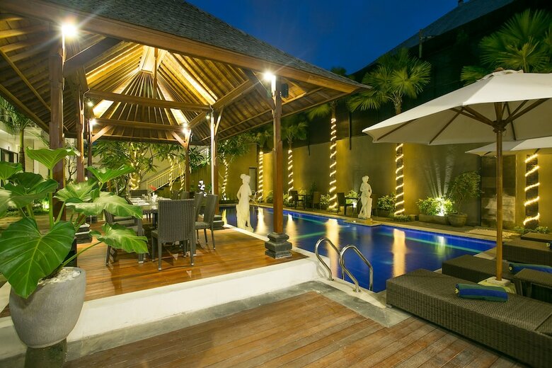 Hotel The Diana Suite Tuban