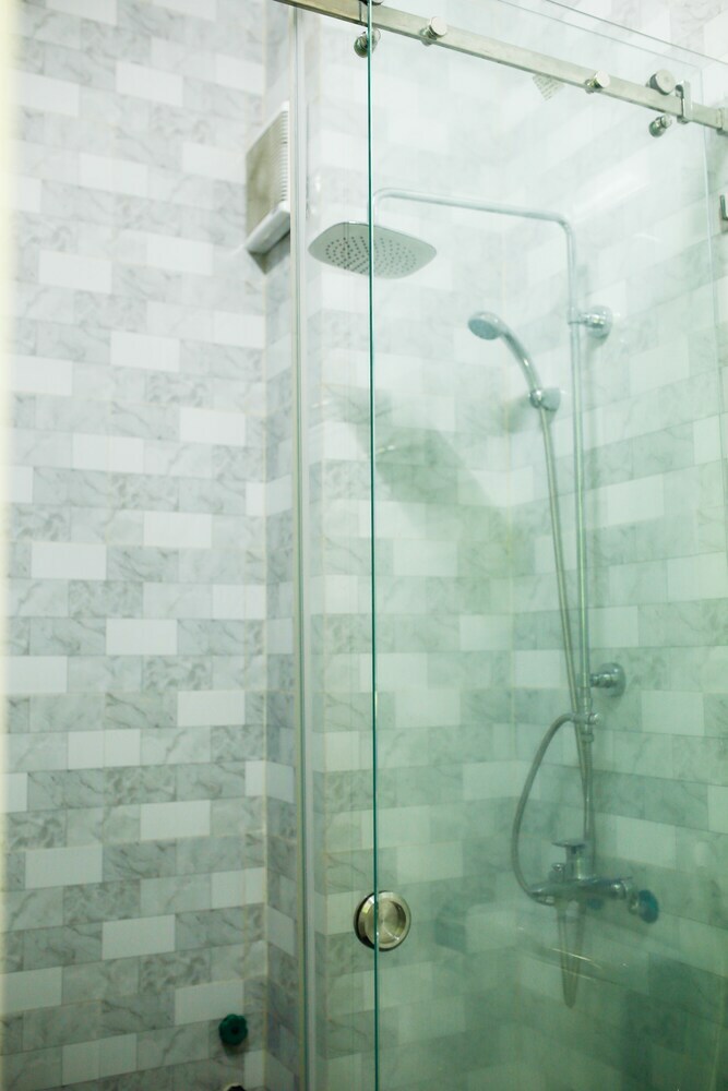 Hotel Chau Plus Homestay