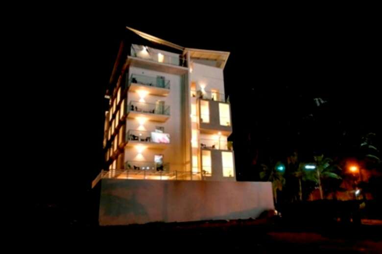 Hotel Shivas Gateway Airport Road