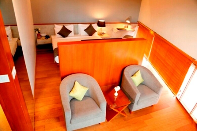 Hotel Shivas Gateway Airport Road