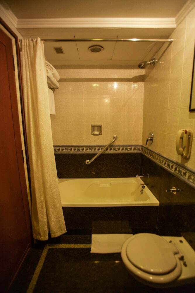 Hotel Crowne Plaza Chennai Adyar Park