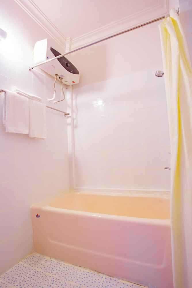 Oyo 720 Glenda Hotel