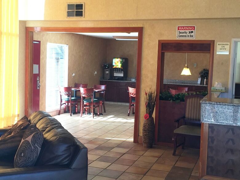Surestay Plus Hotel By Best Western Sacramento North