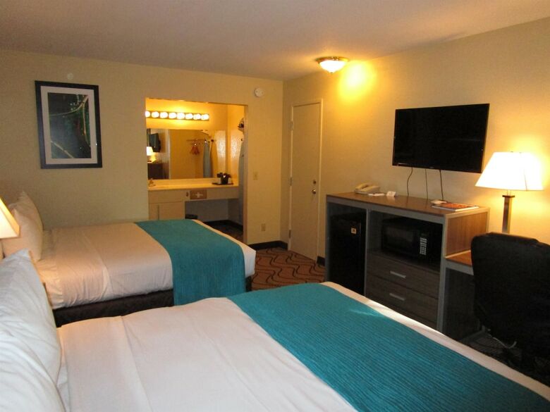 Surestay Plus Hotel By Best Western Sacramento North
